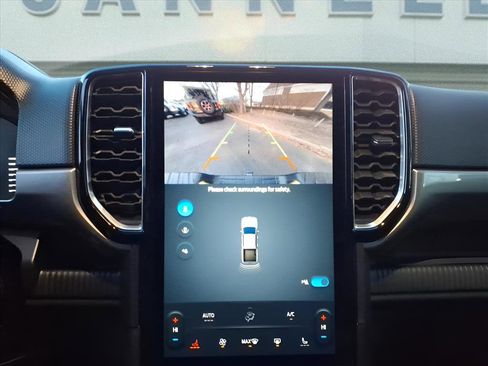 New 2025 Ford Ranger XLT w/ Equipment Group 301A High image 12