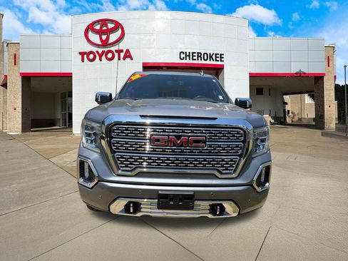 Used 2022 GMC Sierra 1500 Denali w/ Denali Premium Package AWD/4WD image 2