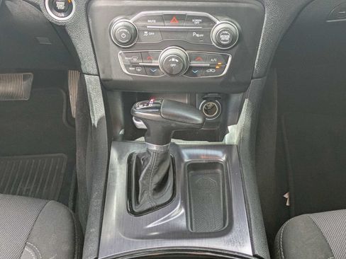 Used 2018 Dodge Charger SXT w/ Blacktop Package RWD image 18