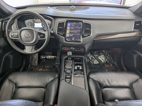 Used 2016 Volvo XC90 T6 Momentum w/ Momentum Plus Package AWD/4WD image 16