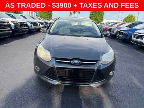 Used 2012 Ford Focus SEL FWD image 2