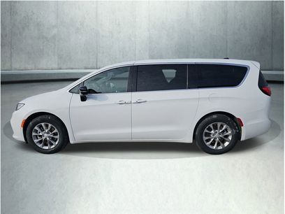 New 2026 Chrysler Pacifica Limited