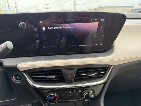 Used 2025 Buick Encore GX Sport Touring image 18