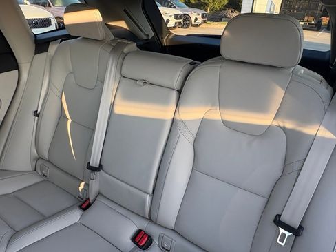 New 2026 Volvo XC60 B5 Ultra w/ Protection Package Premier image 23
