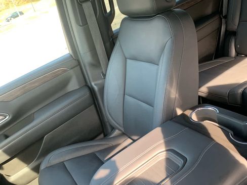 Used 2021 Chevrolet Tahoe LT AWD/4WD image 20