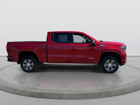 Used 2025 GMC Sierra 1500 AT4 w/ Technology Package AWD/4WD image 9