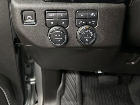 Used 2025 Chevrolet Silverado 1500 RST w/ Convenience Package II AWD/4WD image 33