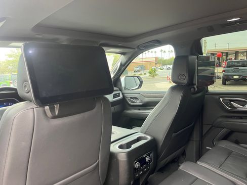 Used 2023 Chevrolet Tahoe Z71 w/ Luxury Package image 16