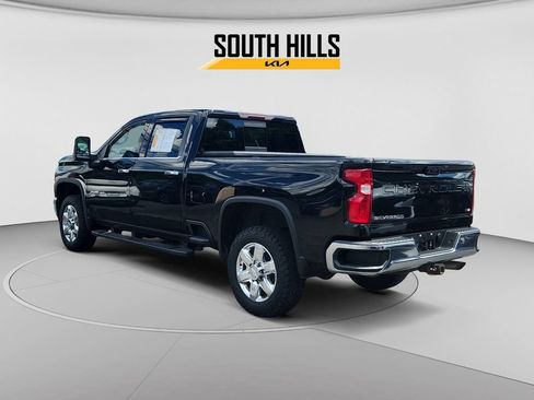 Used 2020 Chevrolet Silverado 2500 LTZ AWD/4WD image 3