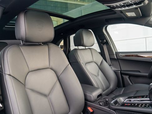 New 2026 Porsche Macan S image 27