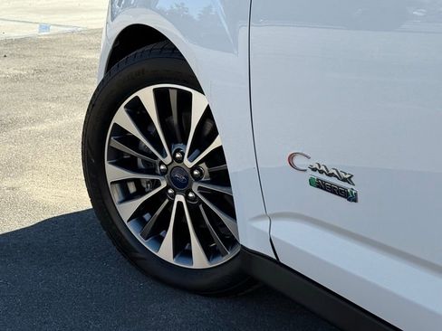 Certified 2017 Ford C-MAX Energi Titanium image 18