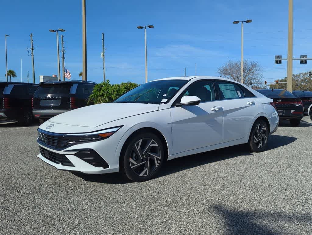 New 2026 Hyundai Elantra Limited FWD image 2