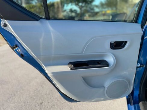 Used 2012 Toyota Prius C One image 29