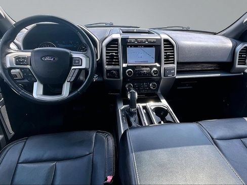 Used 2018 Ford F150 Lariat w/ Equipment Group 502A Luxury AWD/4WD image 16