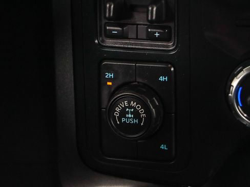 Used 2023 Ford F150 XLT AWD/4WD image 22