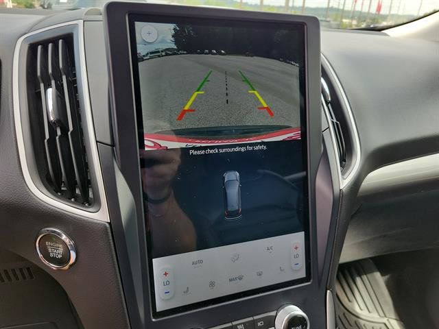 Used 2023 Ford Edge SEL AWD/4WD image 18