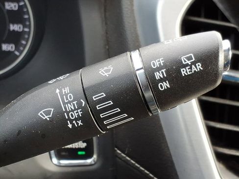 Used 2023 GMC Acadia SLE w/ Driver Convenience Package image 27