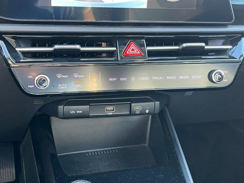 Used 2023 Kia Niro Wind FWD image 25