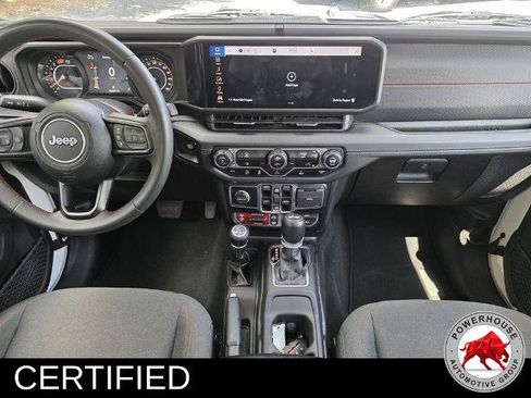 Used 2024 Jeep Wrangler Unlimited Rubicon AWD/4WD image 20