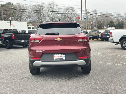 Used 2025 Chevrolet TrailBlazer LT image 7