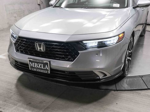 Used 2024 Honda Accord Touring image 11