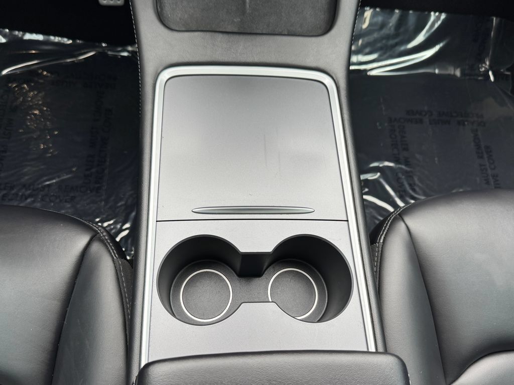 Used 2023 Tesla Model Y Long Range AWD/4WD image 31