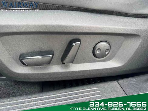 Used 2024 Nissan Rogue Platinum w/ Platinum Premium Package image 16