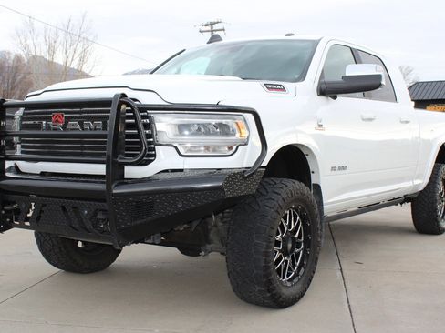Used 2022 RAM 3500 Laramie image 59