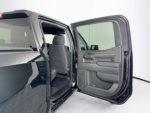 Used 2023 Chevrolet Silverado 1500 LT image 29