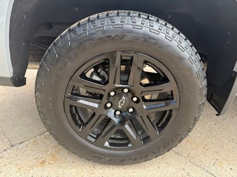 Certified 2024 Chevrolet Silverado 1500 RST AWD/4WD image 11