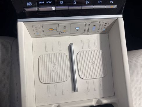 Used 2024 Hyundai Santa Fe Calligraphy image 27