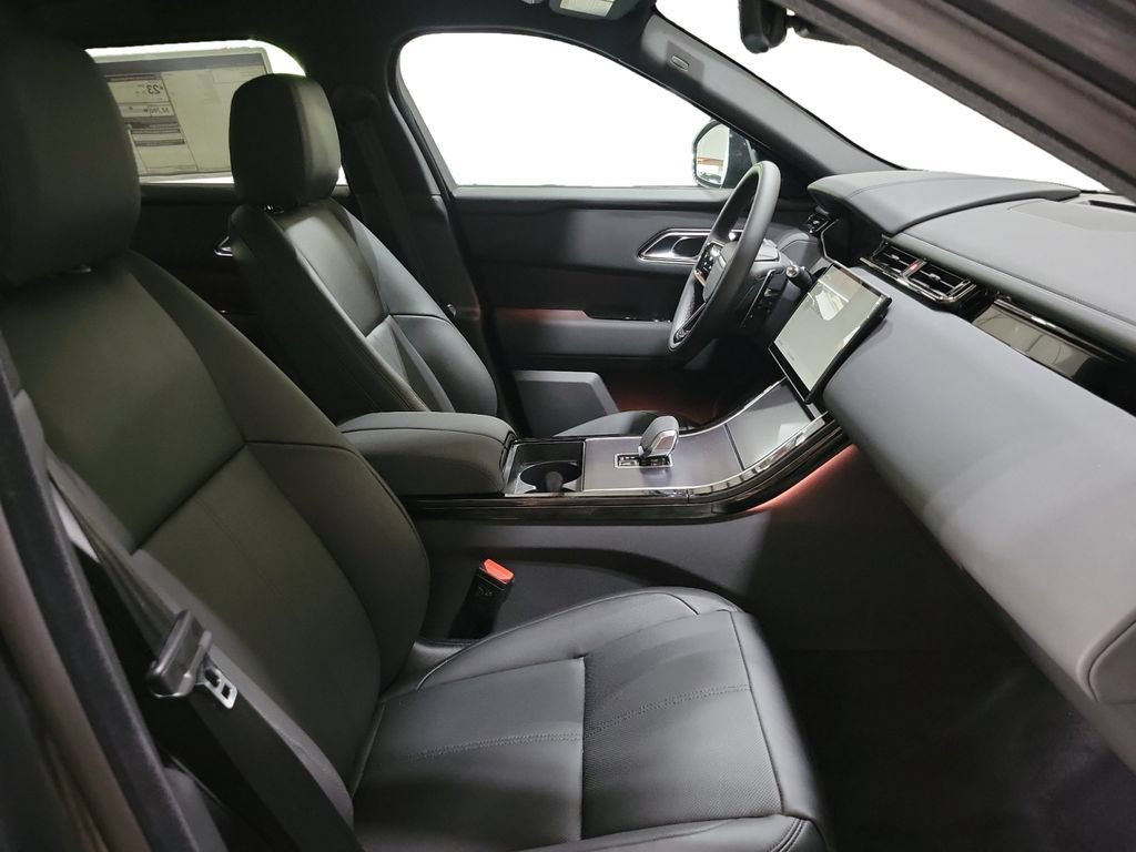 New 2026 Land Rover Range Rover Velar Dynamic SE AWD/4WD image 29