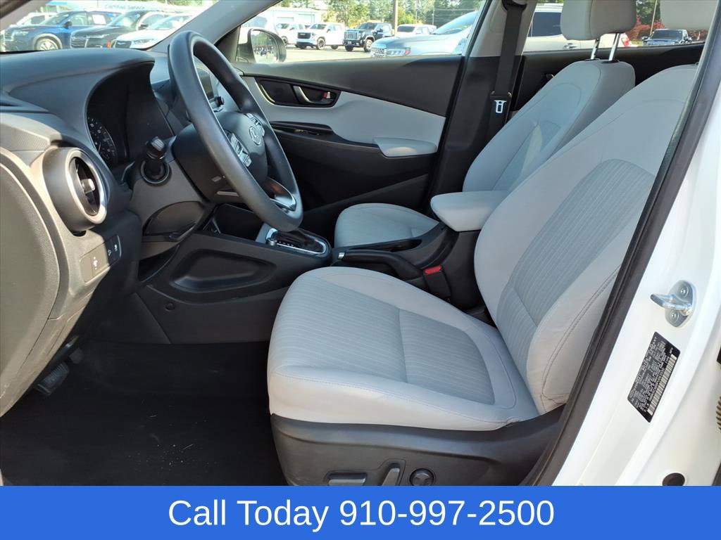 Used 2023 Hyundai Kona SEL AWD/4WD image 9