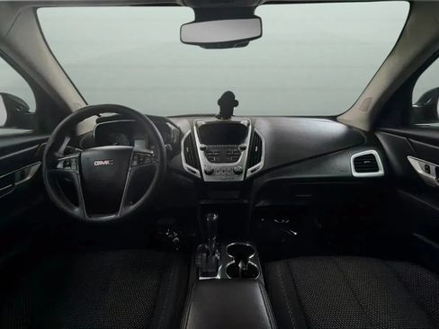 Used 2017 GMC Terrain SLE FWD image 9