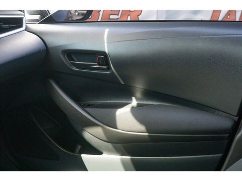 Used 2026 Toyota Corolla LE w/ LE Premium Package FWD image 14
