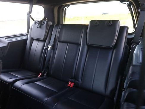 Used 2017 Ford Expedition EL XLT w/ Equipment Group 201A AWD/4WD image 11