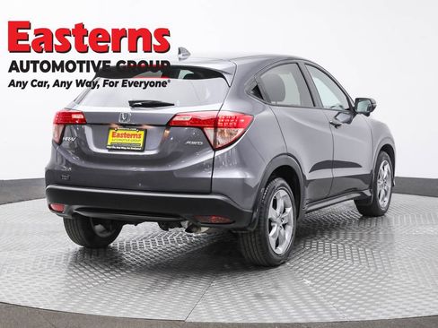 Used 2017 Honda HR-V EX image 5