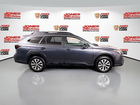 Certified 2025 Subaru Outback Premium w/ Popular Package #1 AWD/4WD image 17