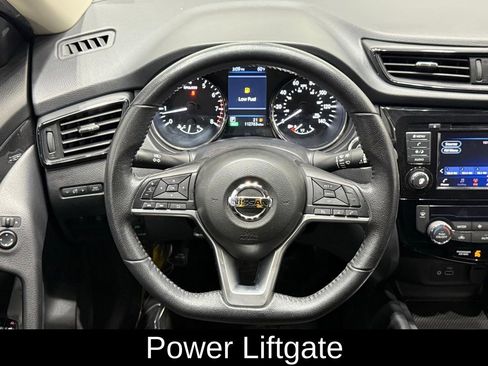 Used 2019 Nissan Rogue SV image 7