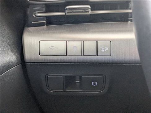 Used 2024 Hyundai Kona SEL FWD image 17