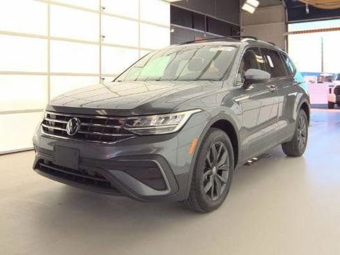 Used 2022 Volkswagen Tiguan SE AWD/4WD image 6