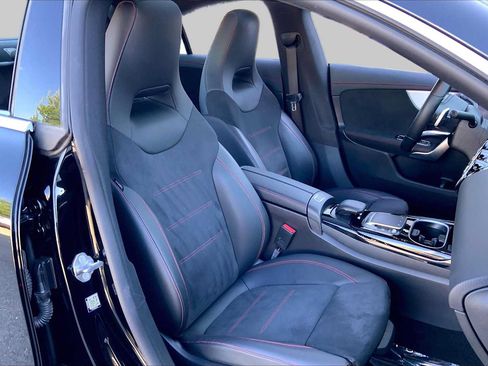 Used 2022 Mercedes-Benz CLA 35 AMG 4MATIC image 8