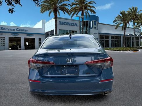Used 2025 Honda Civic Sport image 7