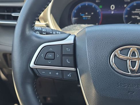 Used 2023 Toyota Highlander Limited AWD/4WD image 28