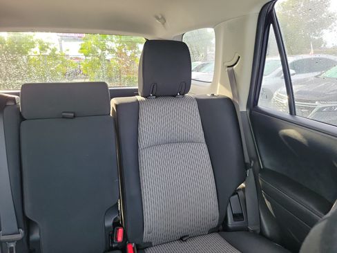 Used 2015 Toyota 4Runner SR5 AWD/4WD image 22