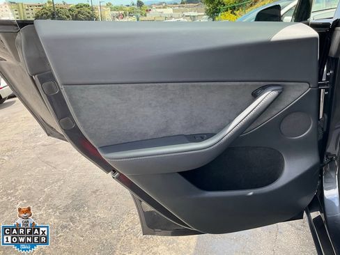 Used 2024 Tesla Model Y 2WD image 50