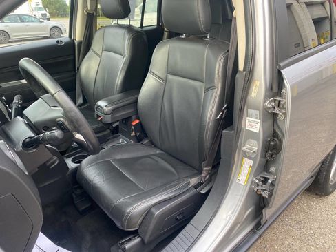 Used 2017 Jeep Compass High Altitude image 13