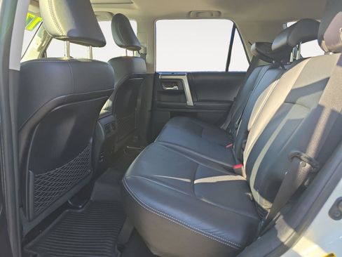 Used 2017 Toyota 4Runner Limited AWD/4WD image 19