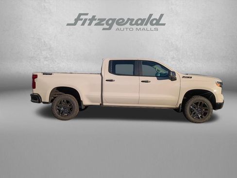 New 2026 Chevrolet Silverado 1500 Custom Trail Boss w/ Dark Appearance Package AWD/4WD image 4