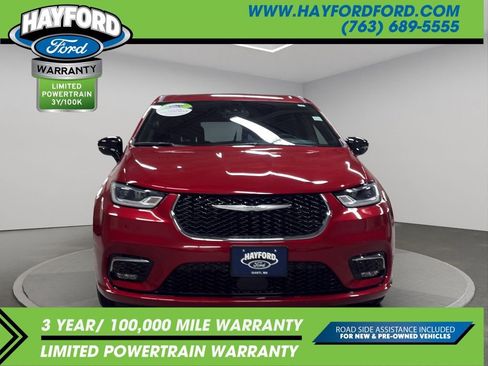 Used 2025 Chrysler Pacifica Select FWD image 6